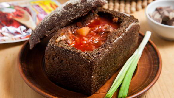 ШАГ 7. борщ в буханке бородинского