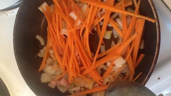 ШАГ 5. борщ в горшочках