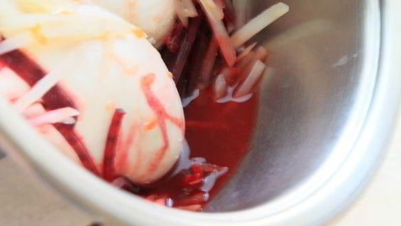 ШАГ 6. борщ в кастрюле zepter