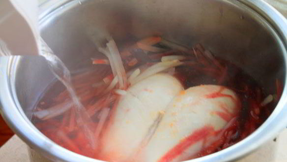 ШАГ 7. борщ в кастрюле zepter