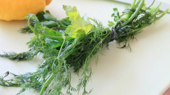 ШАГ 8. борщ в кастрюле zepter