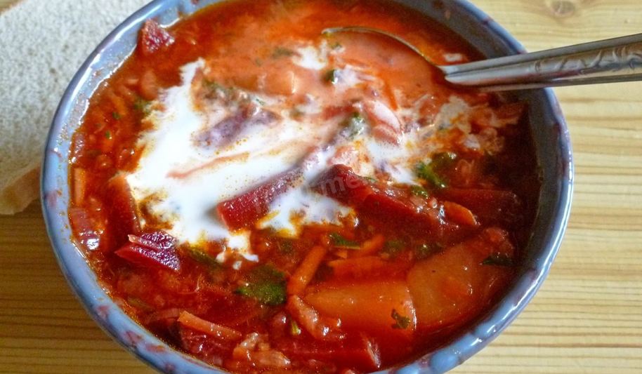 Рецепт классический борщ со свеклой и свиными ребрышками