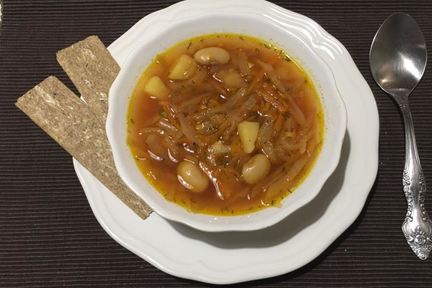 Постный борщ с фасолью