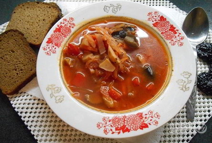 Вегетарианский борщ в мультиварке