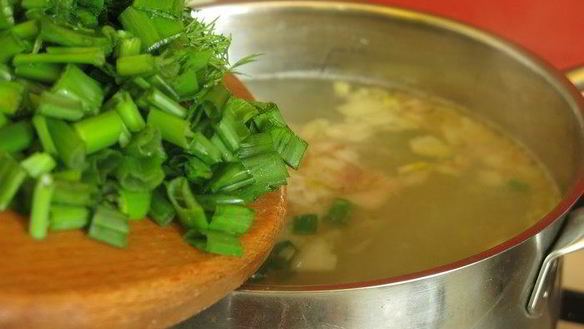 ШАГ 15. зеленый борщ с судаком