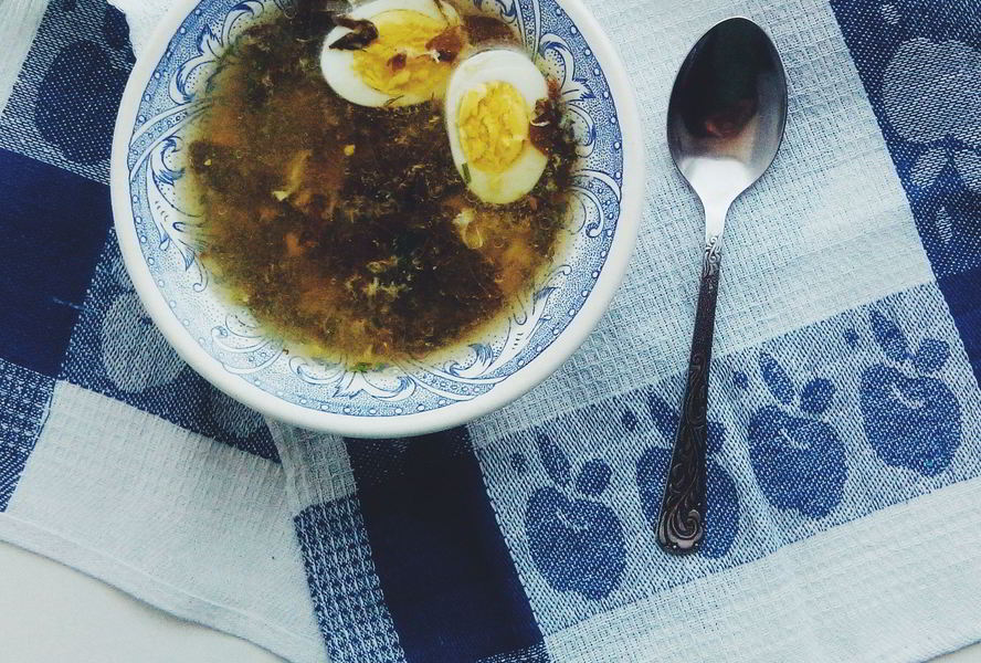 Зеленый борщ со щавелем