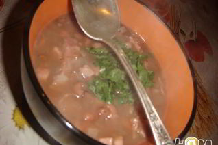 Фейохаджа — фасолевый суп с копченостями