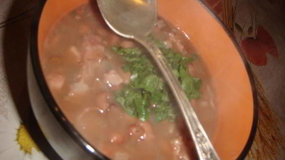 ШАГ 11. фейохаджа — фасолевый суп с копченостями