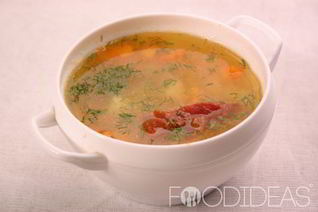 Гороховый суп с копчеными ребрышками