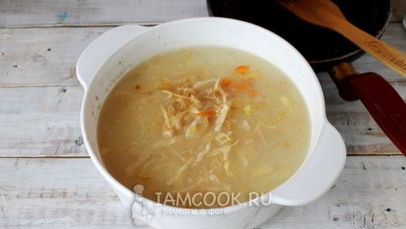 ШАГ 9. капустняк со свининой и копченостями