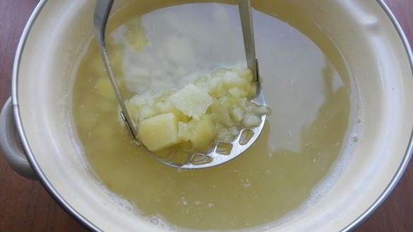 ШАГ 2. картофельный суп с фаршем и вермишелью