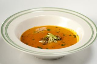 Картофельный суп с килькой в томатном соусе