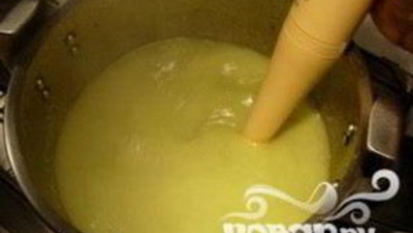 ШАГ 9. картофельный суп с луком-порей