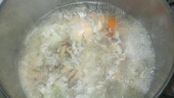 ШАГ 4. китайский суп с грибами и курицей