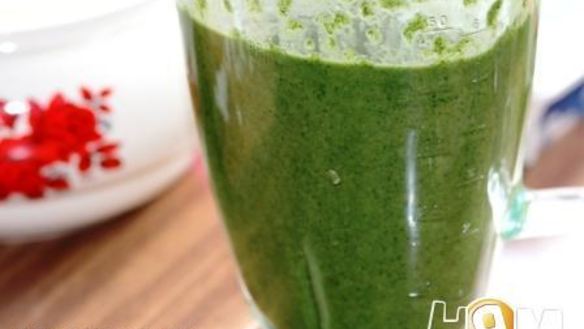 ШАГ 12. крем суп из крапивы с брынзой и одуванчиками