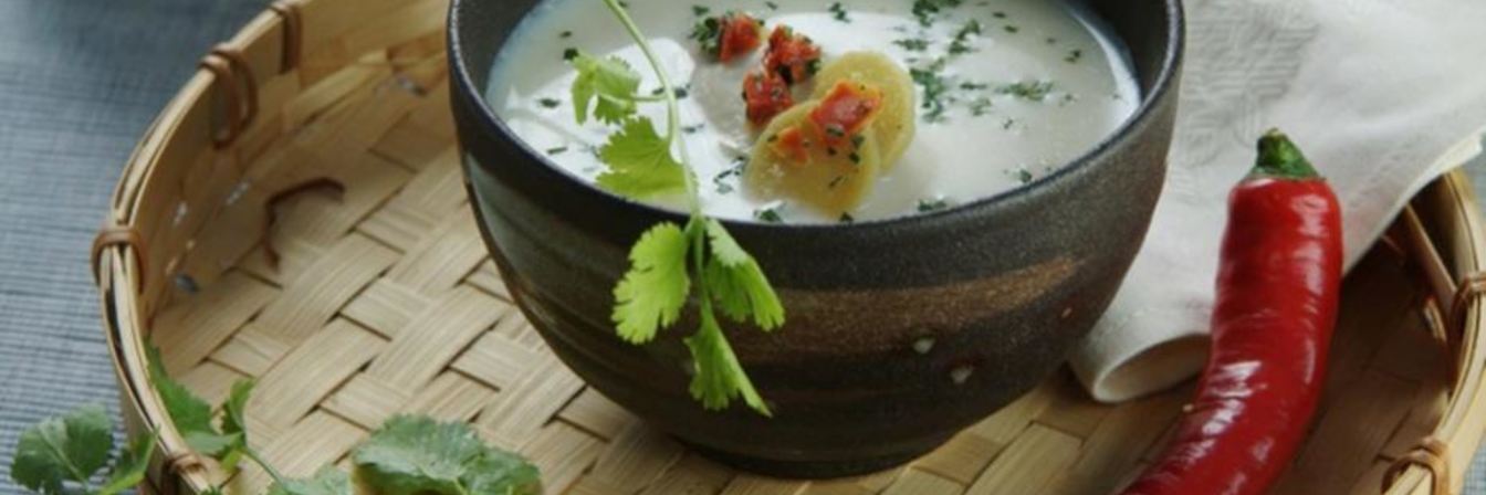 Куриный суп на кокосовом молоке