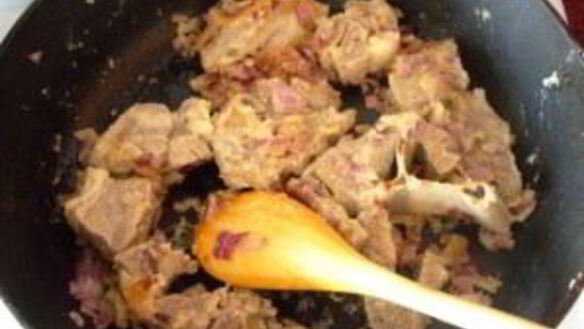 ШАГ 3. мясной суп с курагой