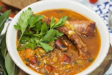 Пивной суп с копченостями