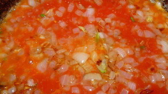 ШАГ 5. постный томатный суп с оливками