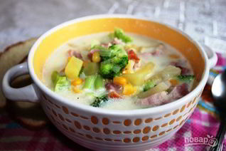 Сливочный суп с брокколи и беконом