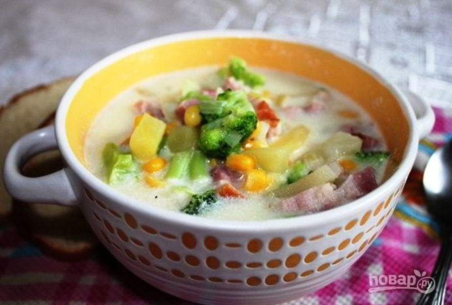 Сливочный суп с брокколи и беконом