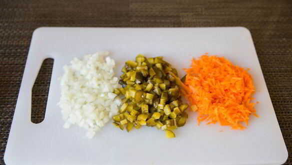 ШАГ 3. солянка мясная