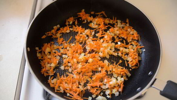 ШАГ 5. солянка мясная