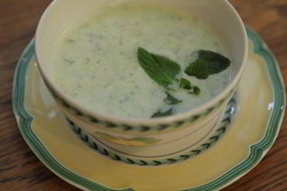 Суп из кабачков с мятой