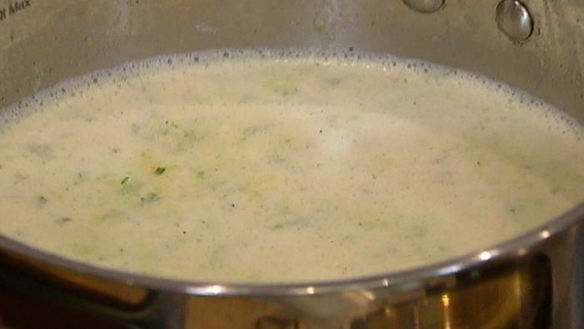 ШАГ 9. суп из кабачков с мятой