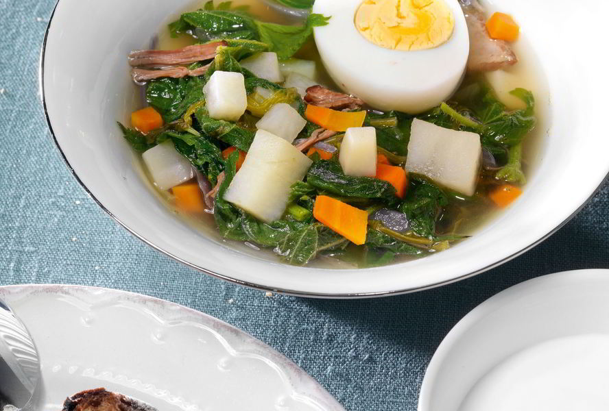 Суп из крапивы и щавеля и овощей