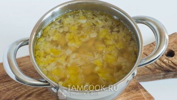 ШАГ 6. каталонский картофельный суп-пюре с бобами