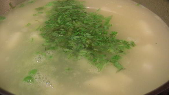 ШАГ 3. легкий суп-пюре с зеленым горошком и эстрагоном