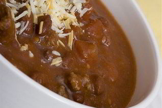 Мясной суп-пюре с яблоками и помидорами