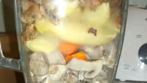 ШАГ 13. суп-пюре грибной с беконом