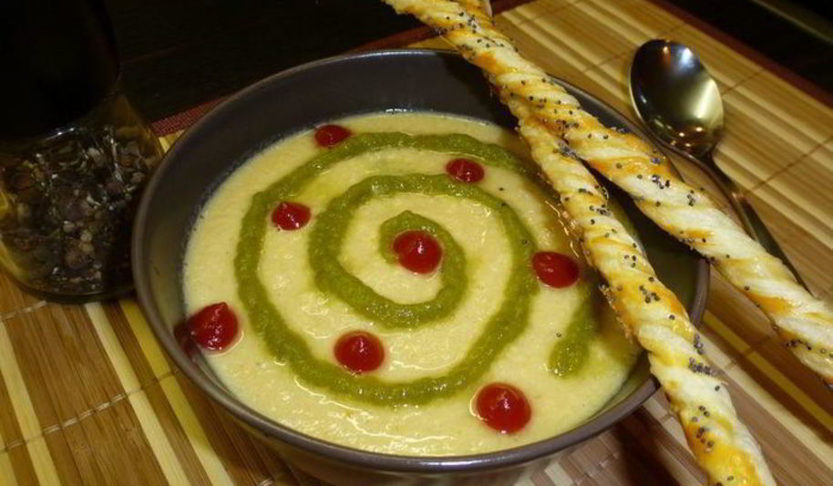 Рецепт суп-пюре из чечевицы с курицей и маковыми палочками