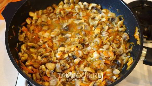 ШАГ 23. суп-пюре из грибов и патиссонов