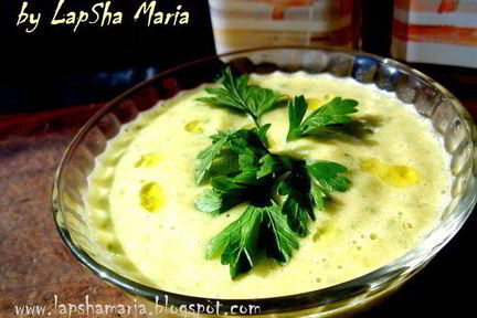 Суп-пюре из петрушки с сыром бри