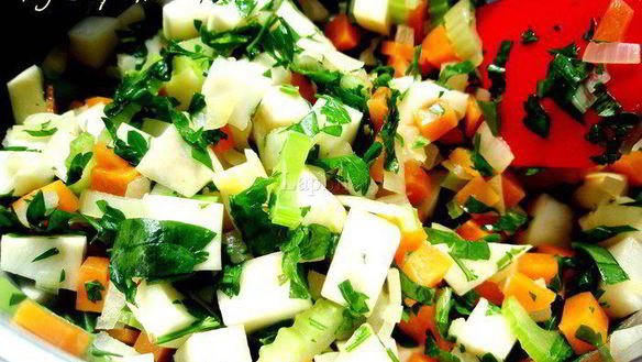 ШАГ 5. суп-пюре из петрушки с сыром бри