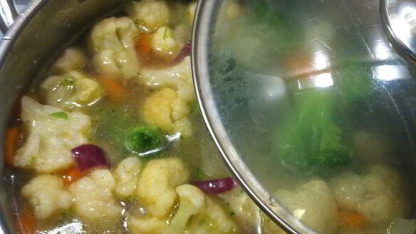 ШАГ 3. суп-пюре из цветной капусты, брокколи и сыра фета