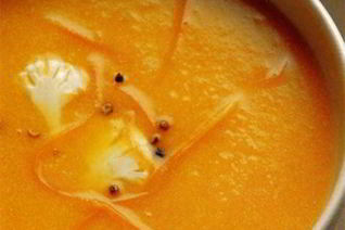 Суп-пюре из цветной капусты с морковью