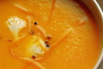 Суп-пюре из цветной капусты с морковью