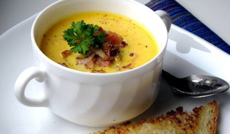 Рецепт суп-пюре из тыквы с беконом и орехами