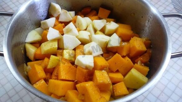 ШАГ 6. суп пюре из тыквы с яблоками и мускатным орехом