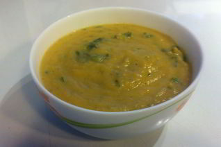 Суп-пюре с имбирем, сельдереем и кокосовым молоком
