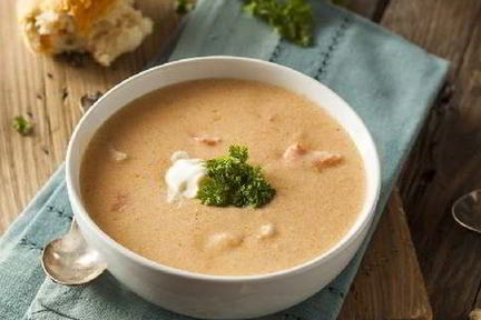 Суп-пюре с семгой и зажаркой