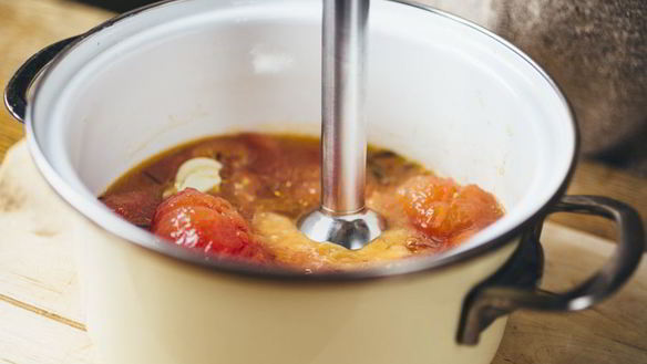 ШАГ 7. томатный суп-пюре с розмарином