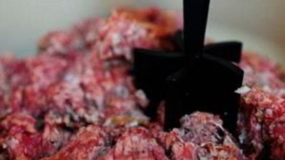 ШАГ 3. суп с кале, картофелем и итальянской колбасой