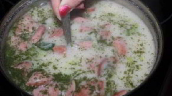 ШАГ 8. суп с колбасой и яйцом