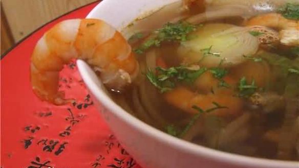 ШАГ 40. суп с креветками и овощами