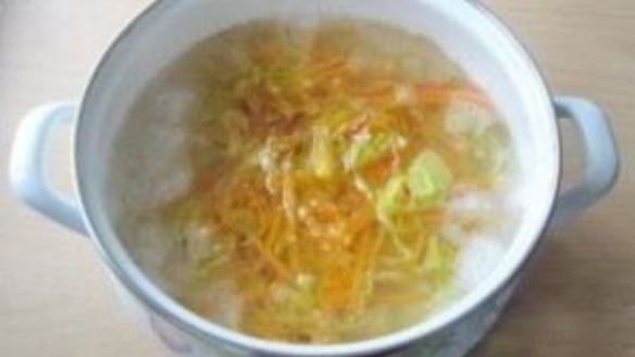 ШАГ 3. суп со щавелем и фрикадельками